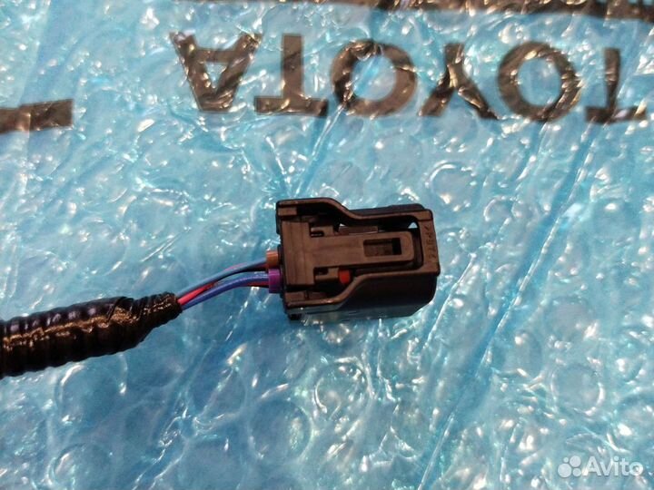 Фишка парктроника Рав 4 -5 Оригинал 6 pin 19-24