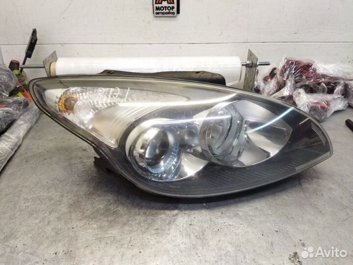 Фара передняя правая Hyundai I30 хетчбэк 1.4 G4FA