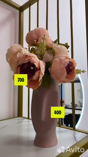 Искусственные пионы и вазы в наличии