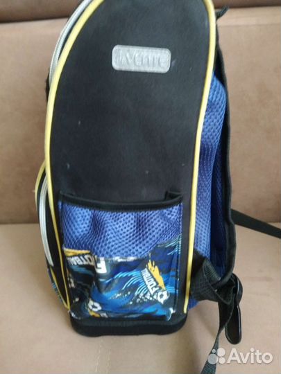 Школьный рюкзак для начальной школы