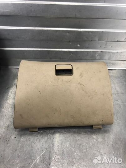 Бардачок Mitsubishi Lancer Cedia CS5A 4G93