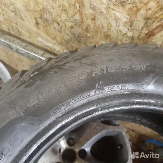 Sava Eskimo Stud 205/60 R16