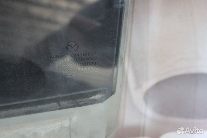 Стекло заднее Mazda 3