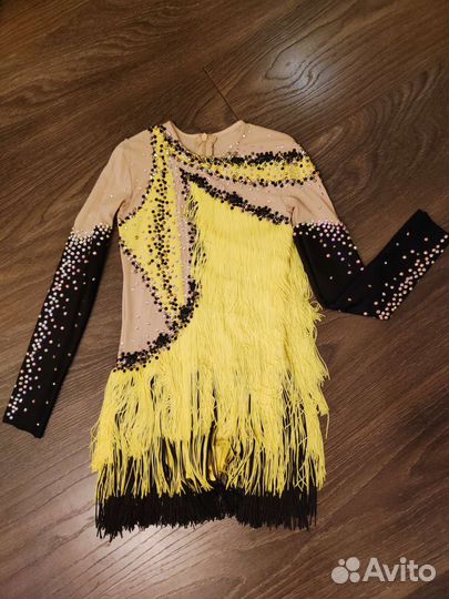 Костюм для фигурного катания 122