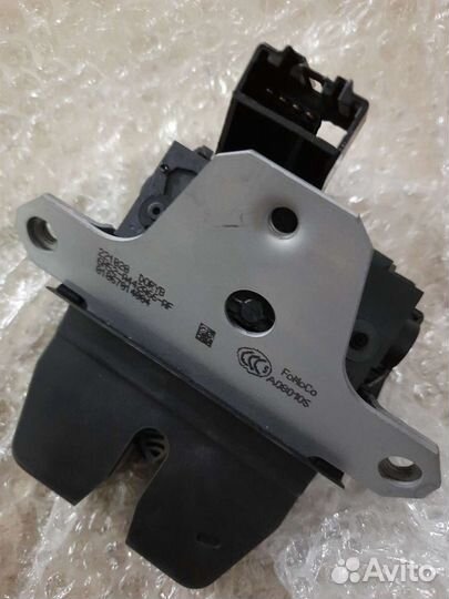 Замок Багажника LR072417 Land rover