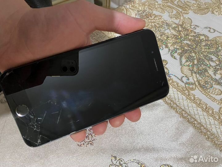 iPhone 8 Plus, 64 ГБ