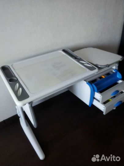 Растущая парта дэми сут производство Германия