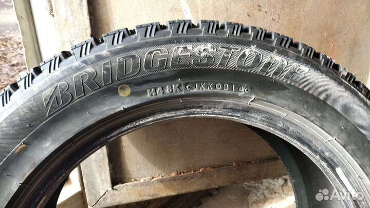 Bridgestone Blizzak Spike-01 205/55 R16 91T
