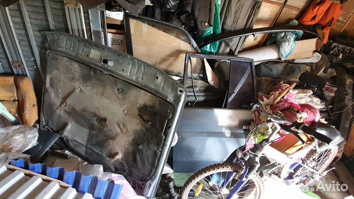 Капот на Т.Прадо 78