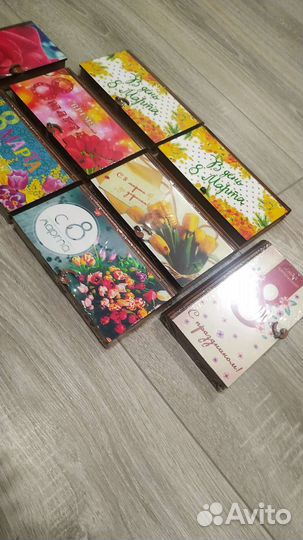 Деревянная шкатулка для подарка на 8 Марта