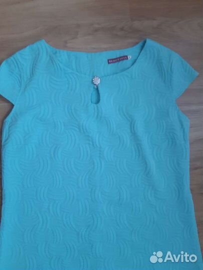 Продам новое платье