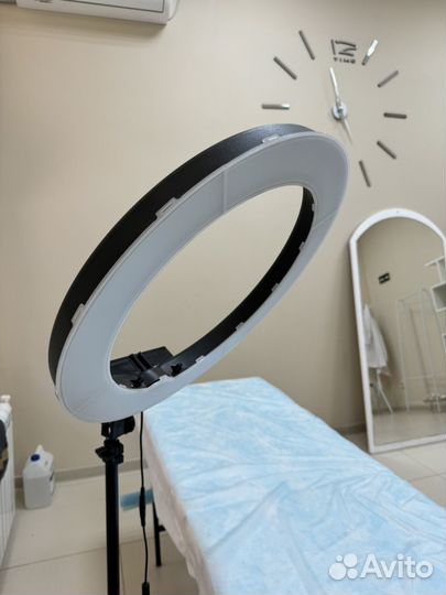 Кольцевая лампа 45 см со штативом