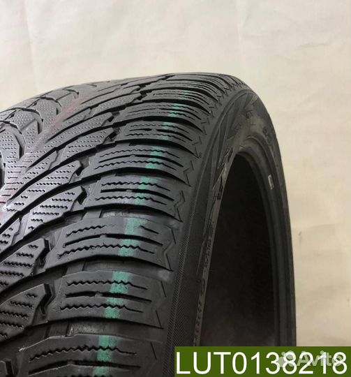 Nokian Tyres WR SUV 4 275/40 R20 106V