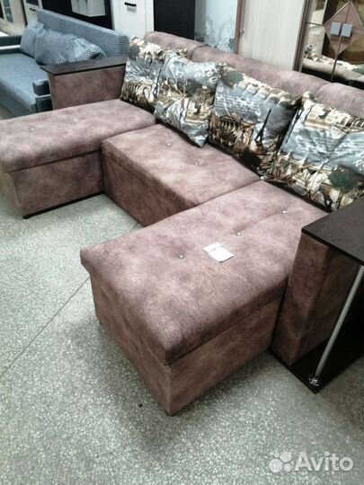 Диван угловой с производства(2 этаж)