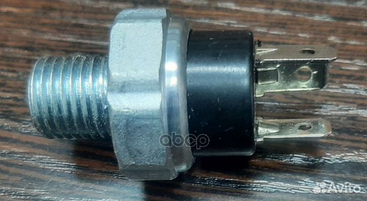 Датчик давления масла Daewoo Nexia 3-конт. CYC0