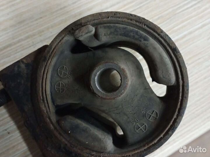 Подушка двигателя kia rio 1