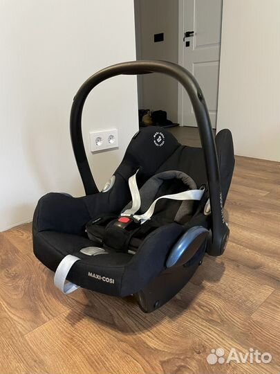 Детское автокресло от 0 maxi cosi