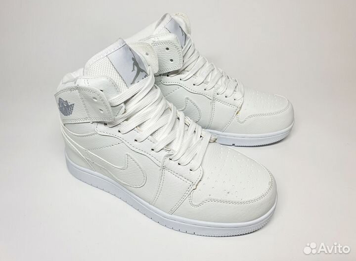 Кроссовки Зима женские Nike Air Jordan 1 (Мех)