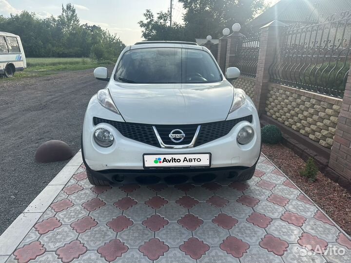 Nissan Juke 1.6 CVT, 2011, битый, 240 000 км