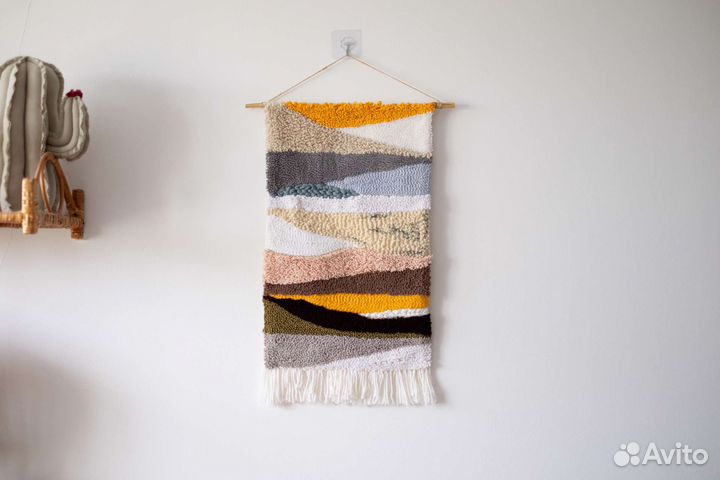 Панно в технике ковровая вышивка