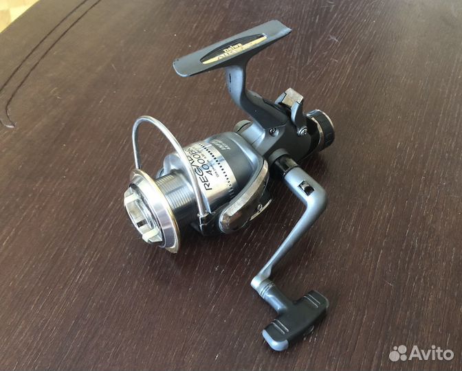 Катушка с байтранером Daiwa RegalPlus 4000BRi-AB