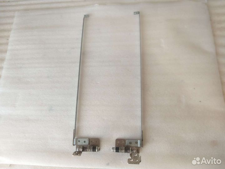 Петли HP DV7-4000 серии