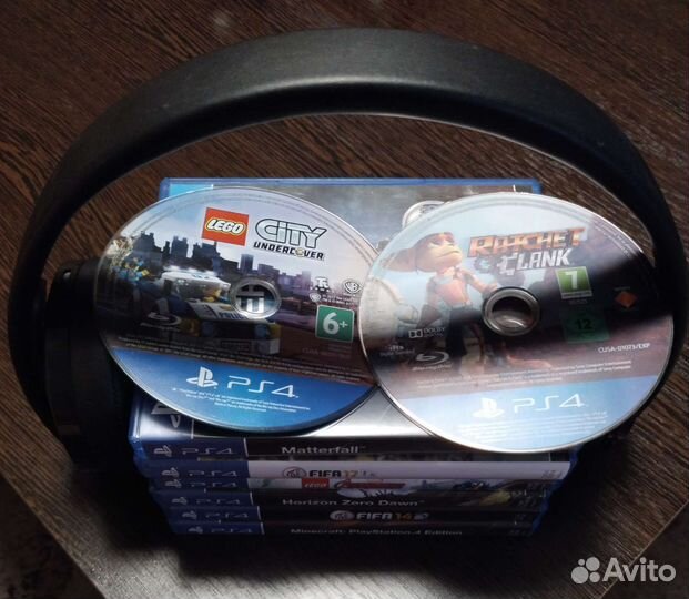 PlayStation 4 Slim (512 GB)