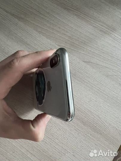 iPhone X, 64 ГБ