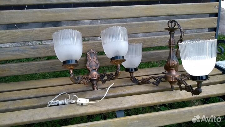 Комплект люстра и бра