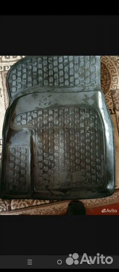 Автомобильные коврики резиновые бу