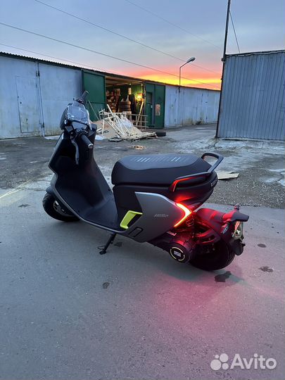 Электроскутер Zeeho AE6+