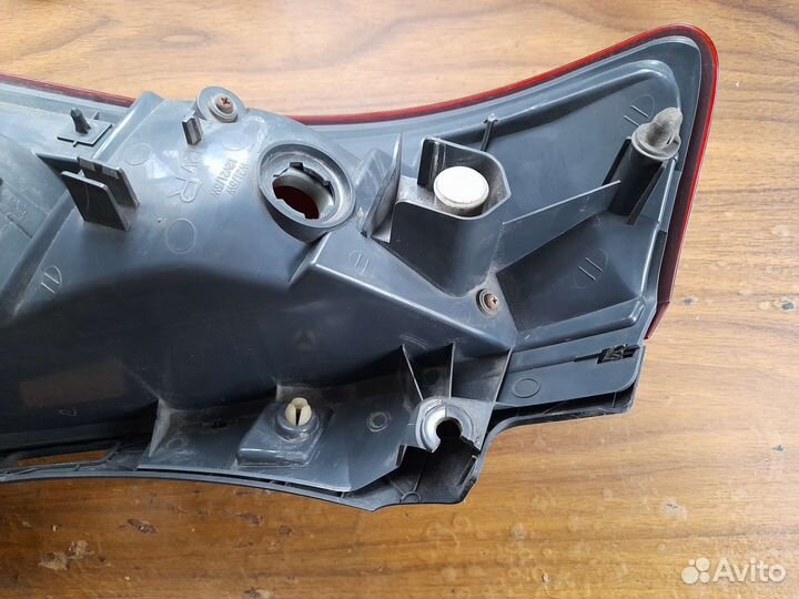 Фонарь задний правый Nissan Murano Z50