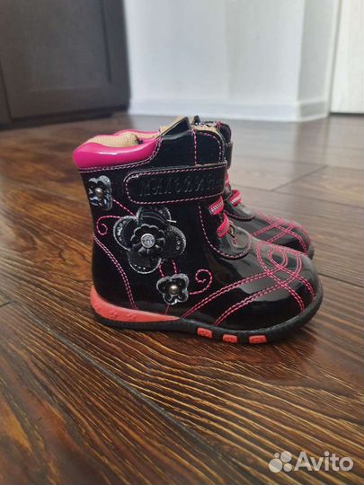 Новые ботинки