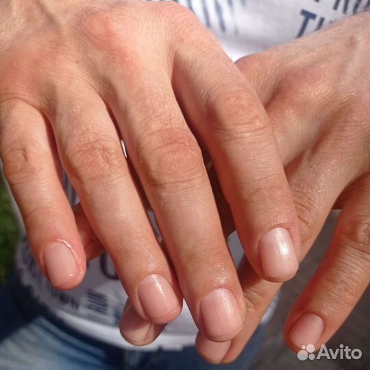 Маникюр и педикюр