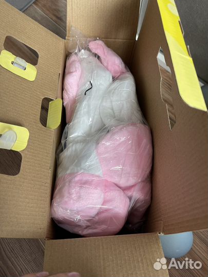 Веселый прыгун пони единорог