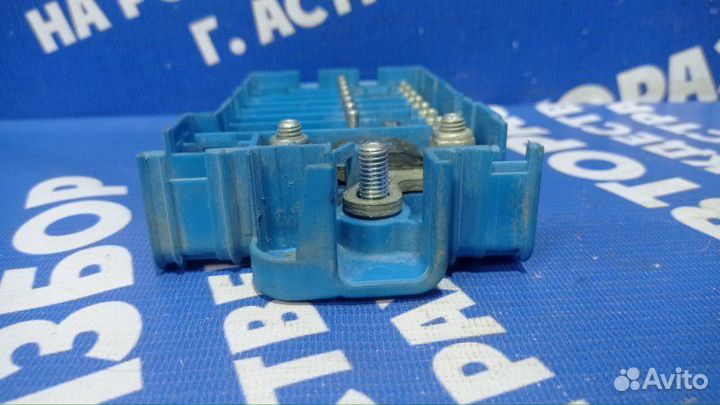 Блок предохранителей Bmw E53 кроссовер 2004