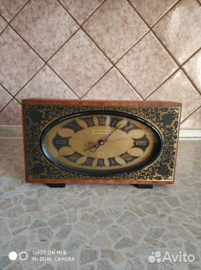 Настольные часы