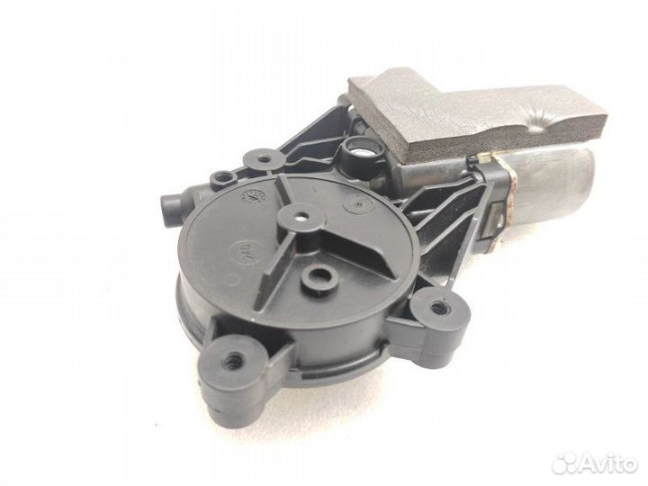 Моторчик стеклоподъемника задний левый Land Rover