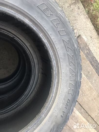 Bridgestone Blizzak DM-V1 265/60 R18