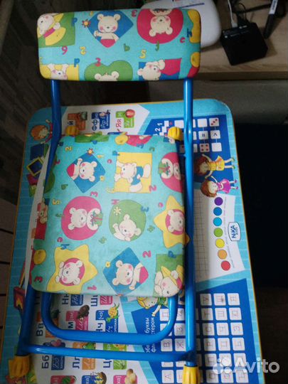 Детский стол и стул для школьника