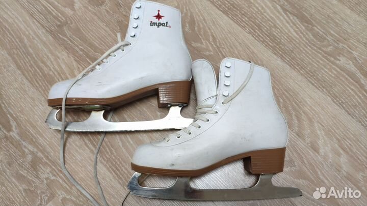 Коньки женские 38 размер