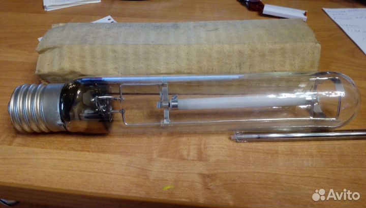 Лампа газоразрядная натриевая днат 400-5 (IV 87)