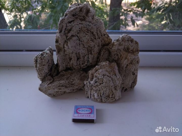 Продам грот и корягу для аквариума