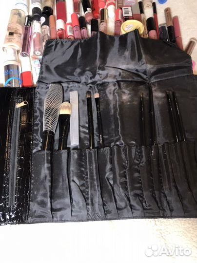 Набор кистей для визажиста