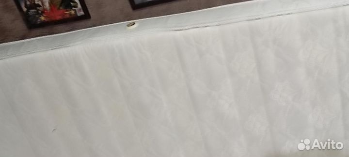 Кровать с матрасом