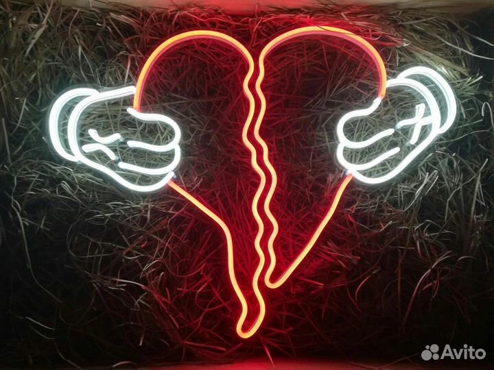 Неоновая вывеска Сердце