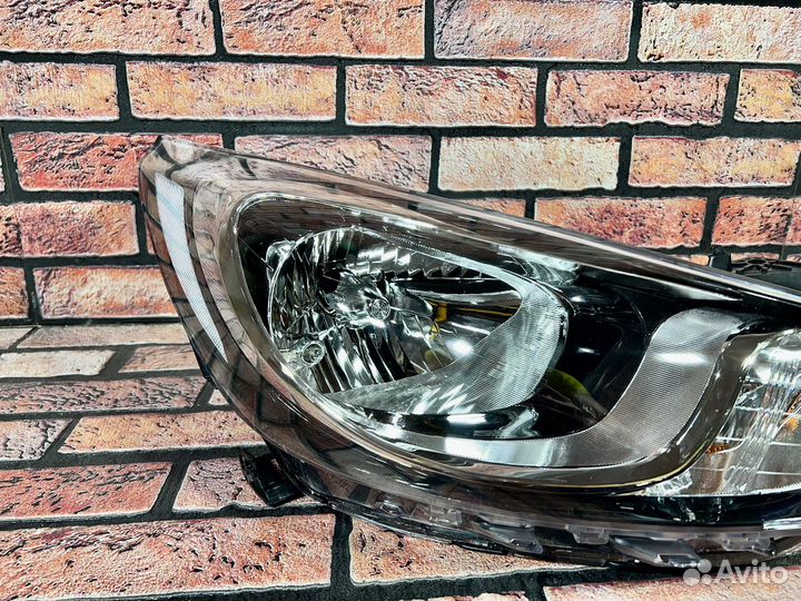 Фара правая передняя Hyundai Solaris дорестайлинг