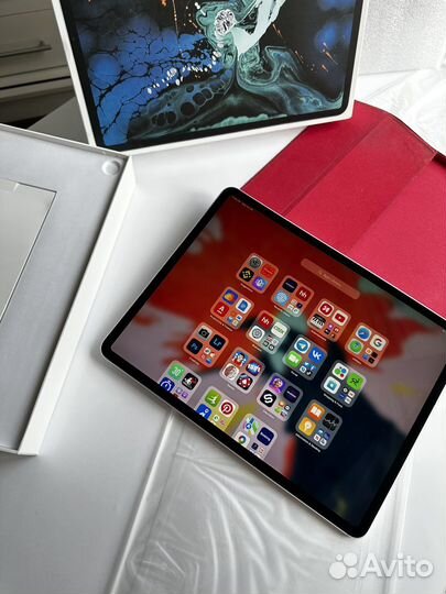 iPad Pro 12.9 дюйма 256 гб (3го поколения)