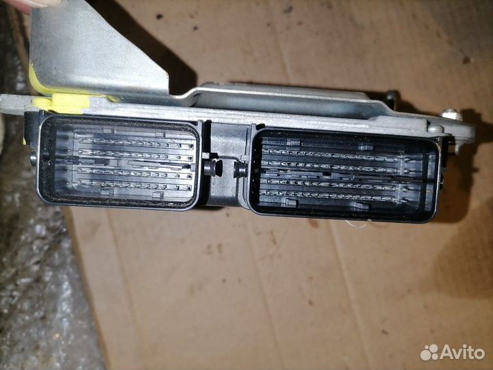 Блок управления двс Mitsubishi ASX