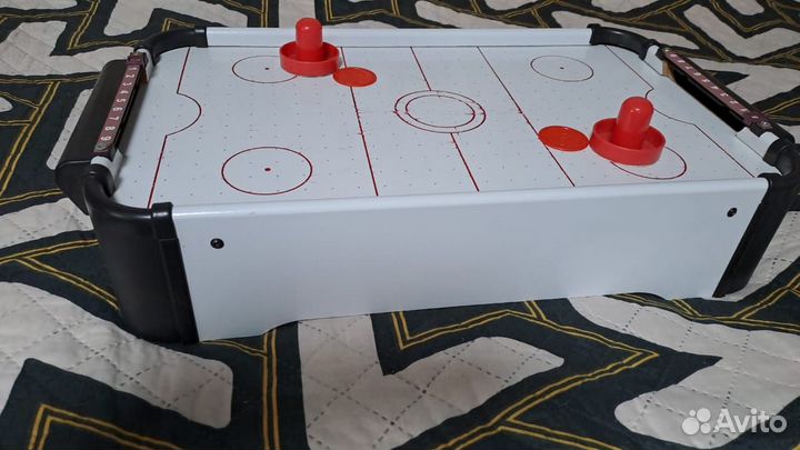 Настольный аэрохоккей